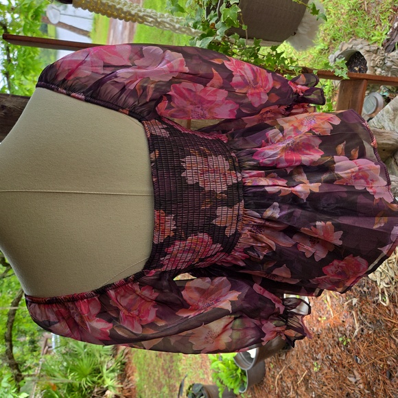 Thirty Thirty Black With Pink Floral Peplum Baby Doll Poof Sleeve Top - Picture 8 of 13